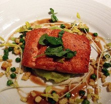 Thumbs/tn_HUANG,MEI-HUI.Alaska.Seven Glaciers (32).jpg